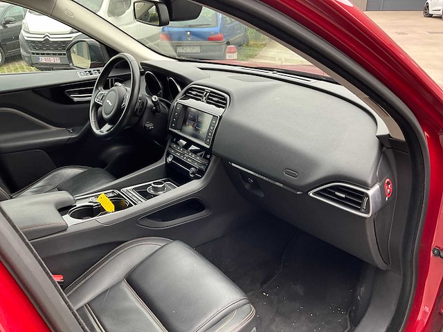 2017 jaguar f-pace 20d awd - afbeelding 35 van  49