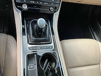 2017 jaguar xe personenauto - afbeelding 6 van  32