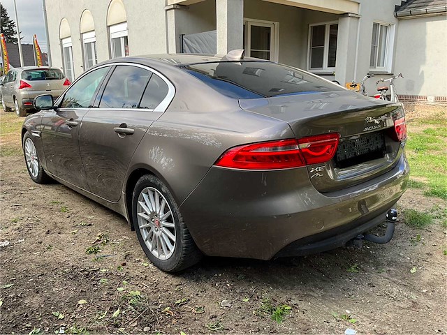 2017 jaguar xe personenauto - afbeelding 29 van  32