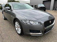 2017 jaguar xf - sedan - afbeelding 12 van  21