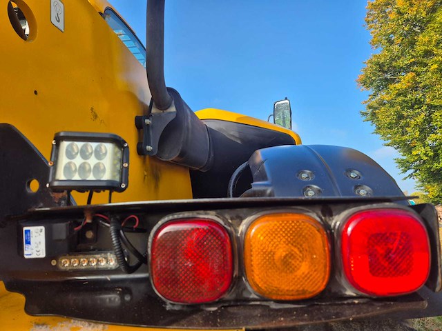 2017 jcb 540-140 telescopisch - afbeelding 21 van  30