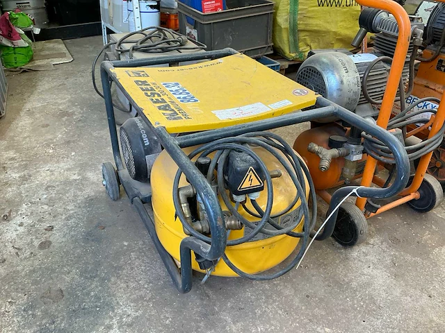 2017 kaeser premium car 300/30 zuigercompressor - afbeelding 1 van  8