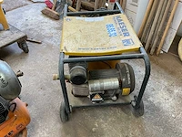 2017 kaeser premium car 300/30 zuigercompressor - afbeelding 5 van  8