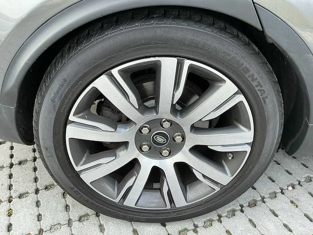 2017 land rover discovery hse 4x4 - afbeelding 77 van  101