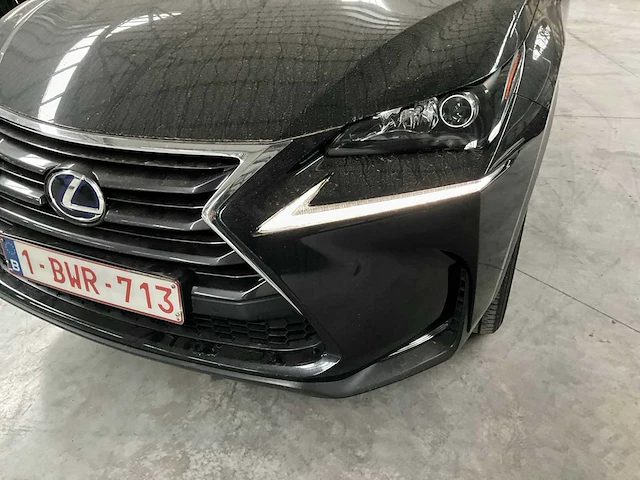 2017 lexus nh300h - afbeelding 10 van  31