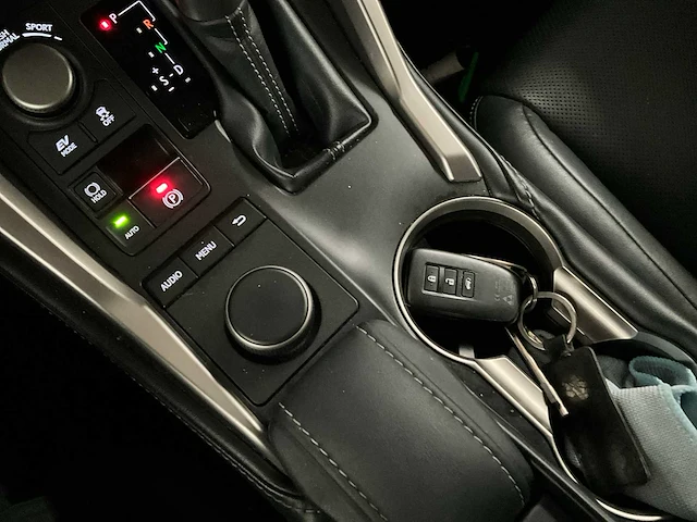 2017 lexus nh300h - afbeelding 24 van  31