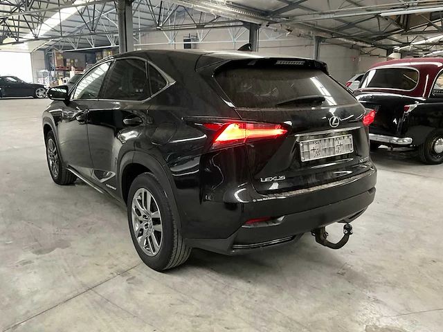 2017 lexus nh300h - afbeelding 4 van  31