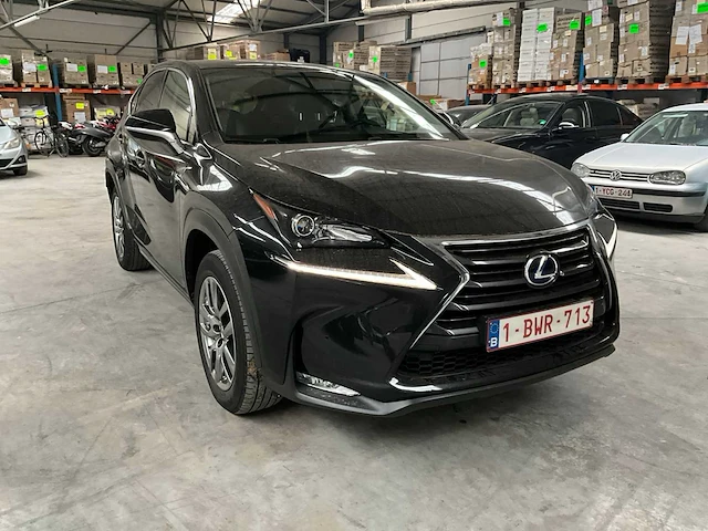 2017 lexus nh300h - afbeelding 8 van  31