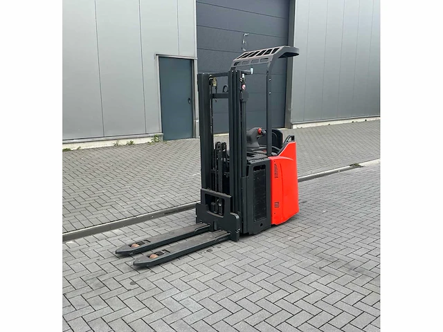2017 linde d12sp stapelaar - afbeelding 1 van  12