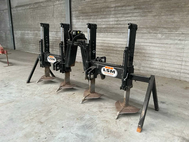 2017 lsm 300p woeler - afbeelding 1 van  8