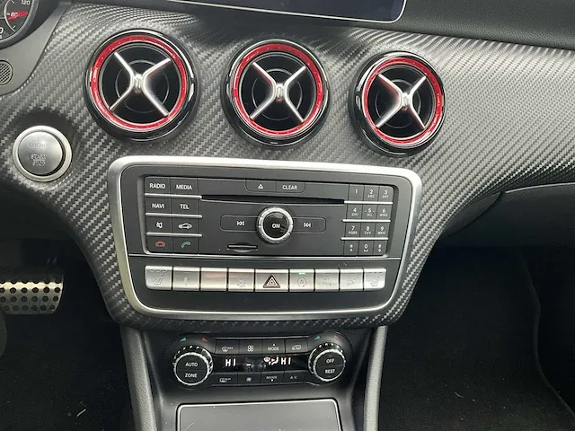 2017 mercedes-benz a45 amg - afbeelding 18 van  41