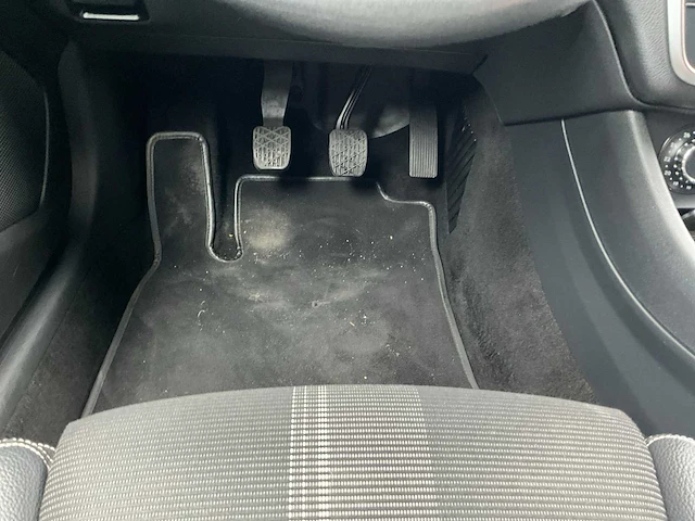 2017 mercedes-benz cla 180 - afbeelding 13 van  45