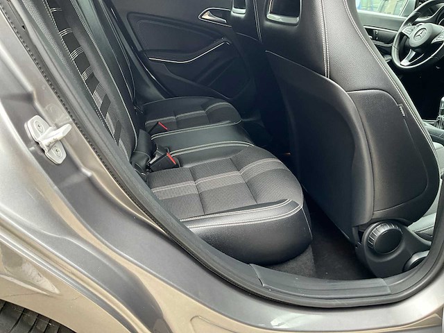 2017 mercedes-benz cla 180 - afbeelding 30 van  46