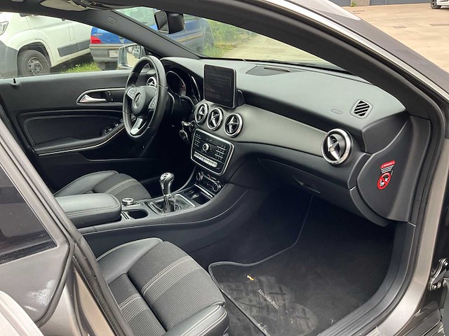 2017 mercedes-benz cla 180 - afbeelding 35 van  46