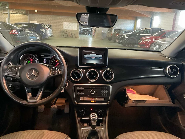 2017 mercedes-benz cla shootingbrake 180d - afbeelding 9 van  27