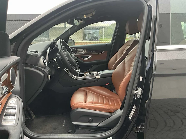 2017 mercedes-benz glc 350e plug-in hybride personenauto - afbeelding 3 van  31