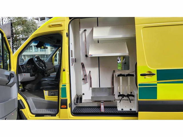 2017 mercedes-benz sprinter ambulances 190269km - afbeelding 16 van  43