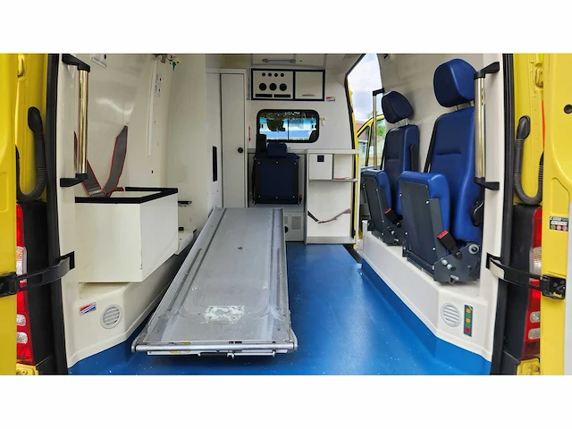 2017 mercedes-benz sprinter ambulances 190269km - afbeelding 35 van  43