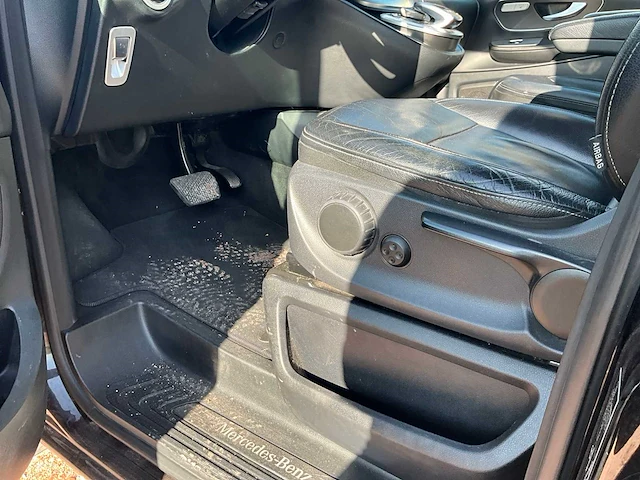 2017 mercedes-benz v-klasse personenauto - afbeelding 17 van  48