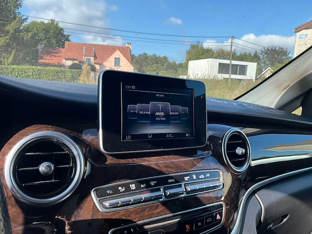 2017 mercedes-benz v-klasse personenauto - afbeelding 26 van  48