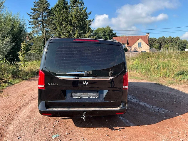 2017 mercedes-benz v-klasse personenauto - afbeelding 46 van  48