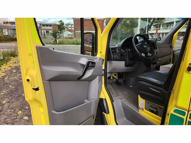 2017 mercedes sprinter ambulances | 119918km - afbeelding 17 van  44