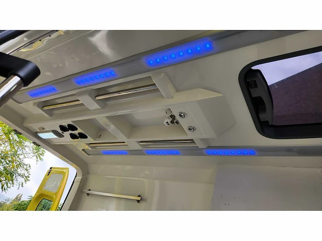 2017 mercedes sprinter ambulances | 119918km - afbeelding 29 van  44