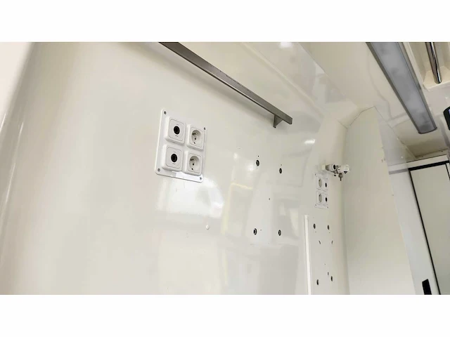 2017 mercedes sprinter ambulances | 119918km - afbeelding 37 van  44