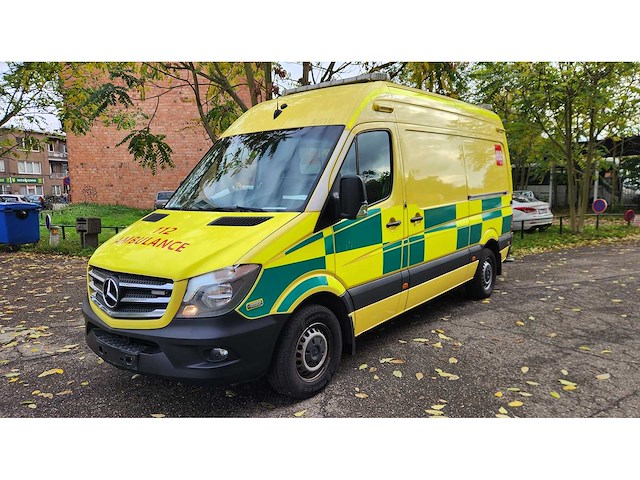 2017 mercedes sprinter ambulances | 119918km - afbeelding 14 van  44