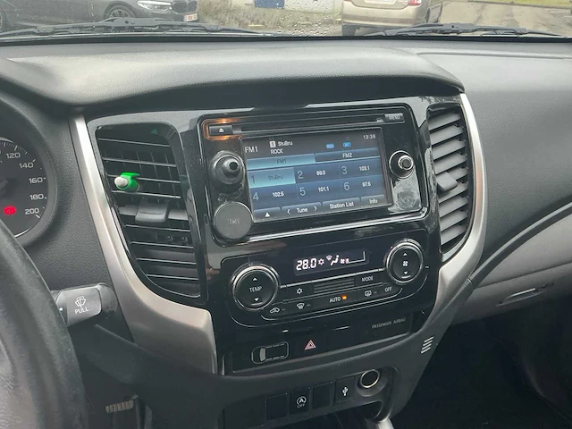 2017 mitsubishi l200 - afbeelding 11 van  38