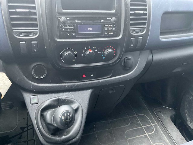 2017 opel vivaro biturbo - 6 pers - trekhaak - afbeelding 17 van  43