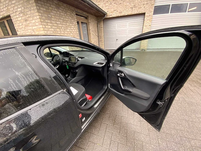 2017 peugeot 208 c - hatchback - afbeelding 7 van  29