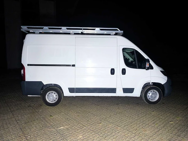 2017 | peugeot | boxer l2h2 | diesel | 63.863 km | trekhaak | start en rijdt goed - afbeelding 21 van  24