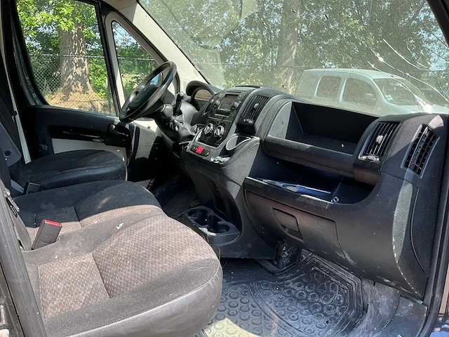 2017 peugeot boxer lichte vrachtwagen - afbeelding 22 van  36