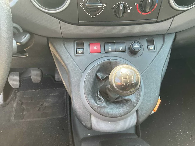 2017 peugeot partner 7 lichte vracht - afbeelding 25 van  45
