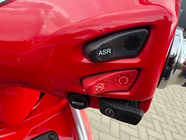 2017 piaggio vespa gts - afbeelding 4 van  18