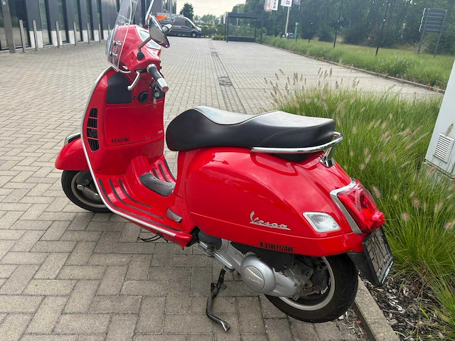 2017 piaggio vespa gts - afbeelding 13 van  18
