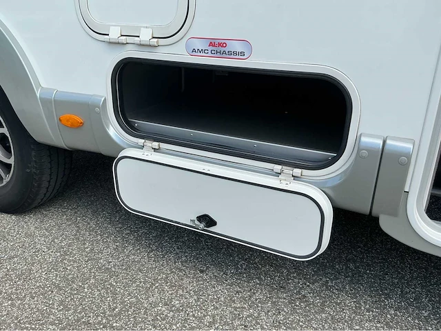 2017 rapido 9090df kampeerwagen - afbeelding 55 van  82