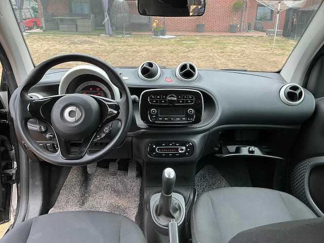 2017 smart fortwo coupé - afbeelding 10 van  30