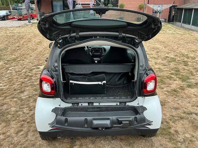 2017 smart fortwo coupé - afbeelding 7 van  30