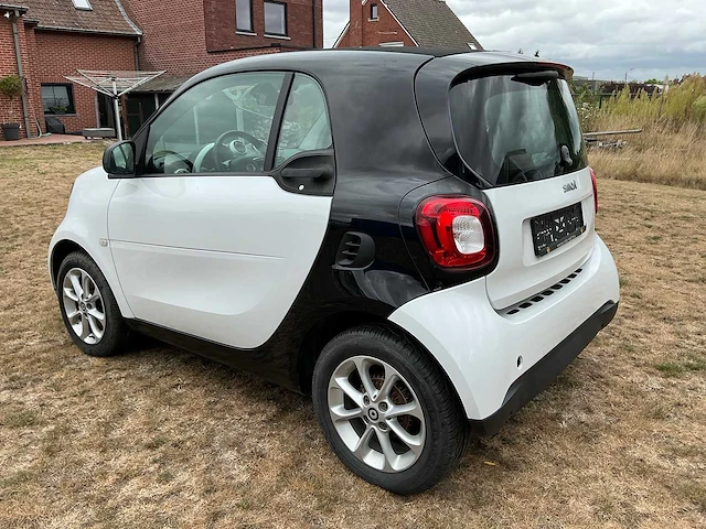 2017 smart fortwo coupé - afbeelding 8 van  30