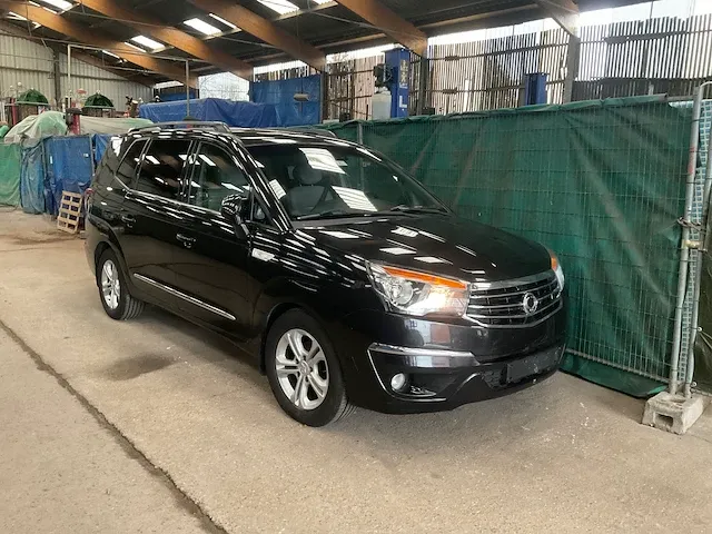2017 ssangyong rodius lichte vrachtwagen - afbeelding 1 van  13