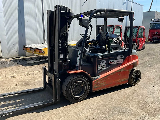 2017 toyota 8fbmt45 vorkheftruck (68045-27) - afbeelding 1 van  12