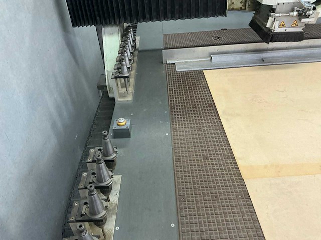 2017 vaskon m3015 cnc freesmachine - afbeelding 2 van  22