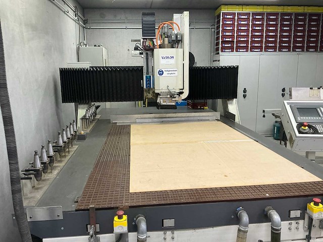 2017 vaskon m3015 cnc freesmachine - afbeelding 17 van  22