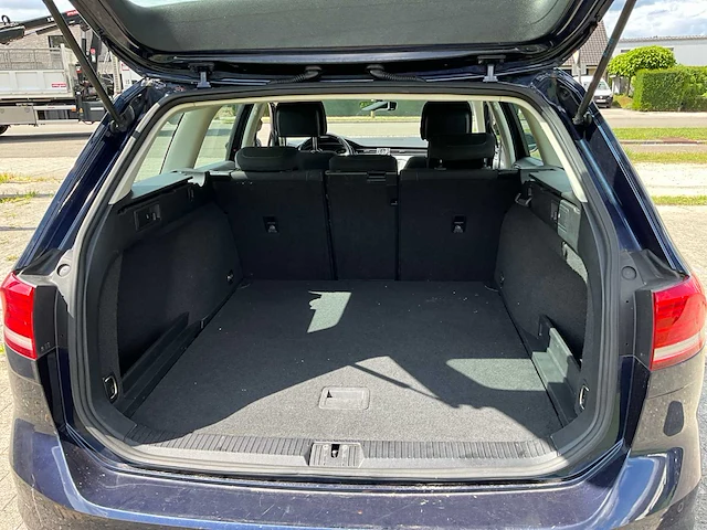 2017 volkswagen passat personenauto - afbeelding 15 van  30