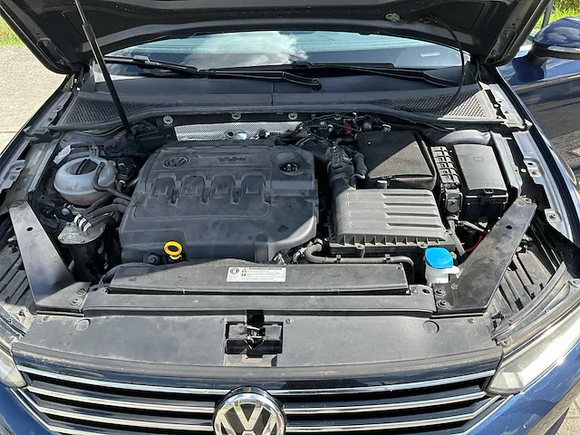 2017 volkswagen passat personenauto - afbeelding 17 van  30
