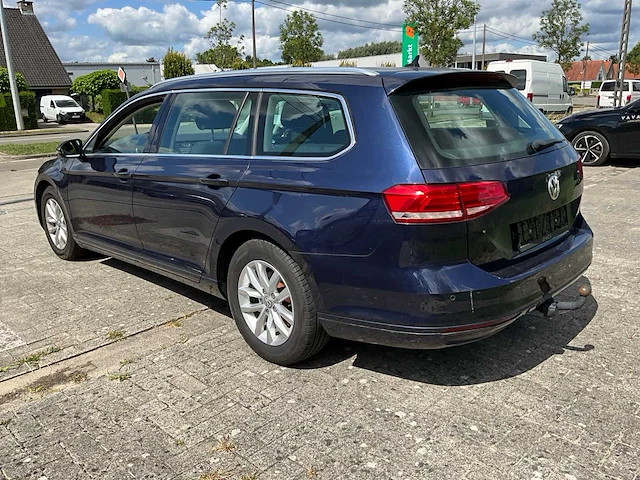 2017 volkswagen passat personenauto - afbeelding 23 van  30