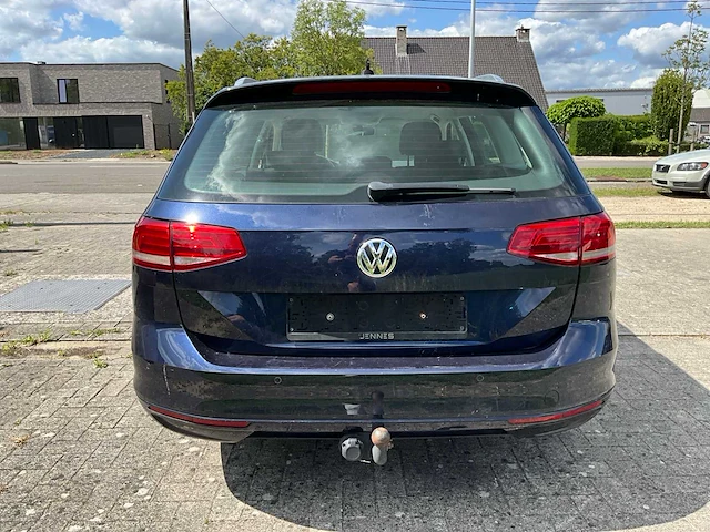 2017 volkswagen passat personenauto - afbeelding 25 van  30