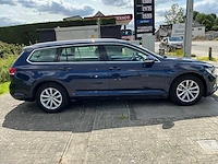 2017 volkswagen passat personenauto - afbeelding 27 van  30